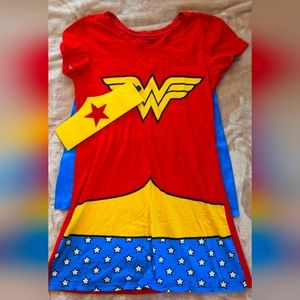 Girls Wonder Woman Pajamas (size M)